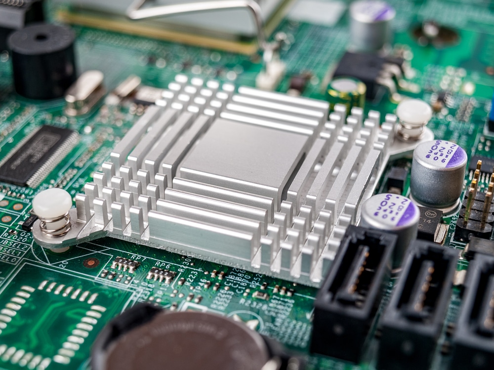 Metal Aluminum Radiator inside a Fanless Computer