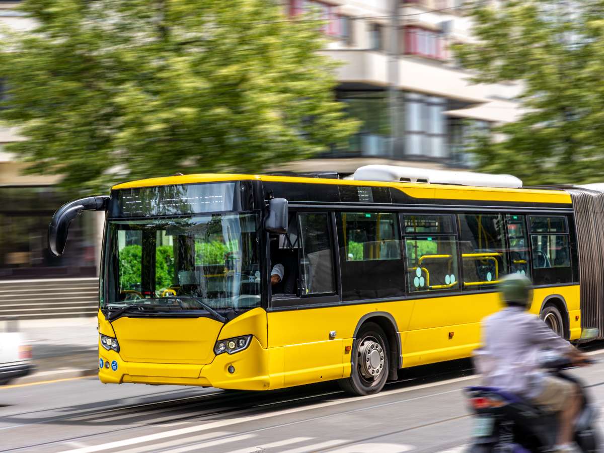 Public transit bus camera system for onboard AI video analytics